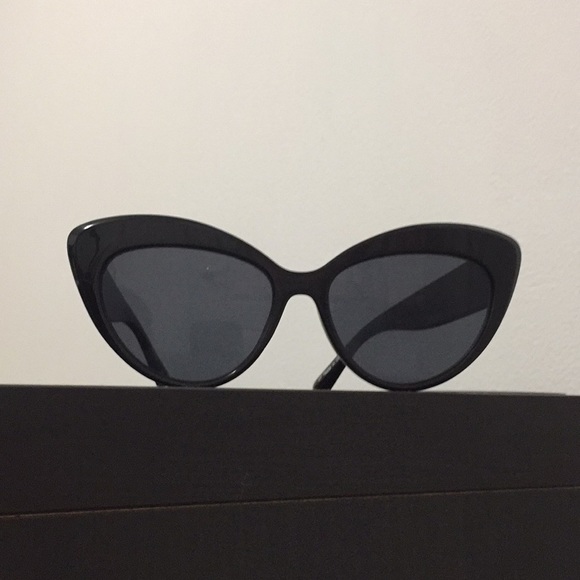 Cat eye sunglasses - Picture 2 of 2